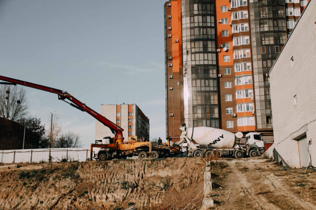 заливка фундаменту на будівництві від Tonny бетон Львів